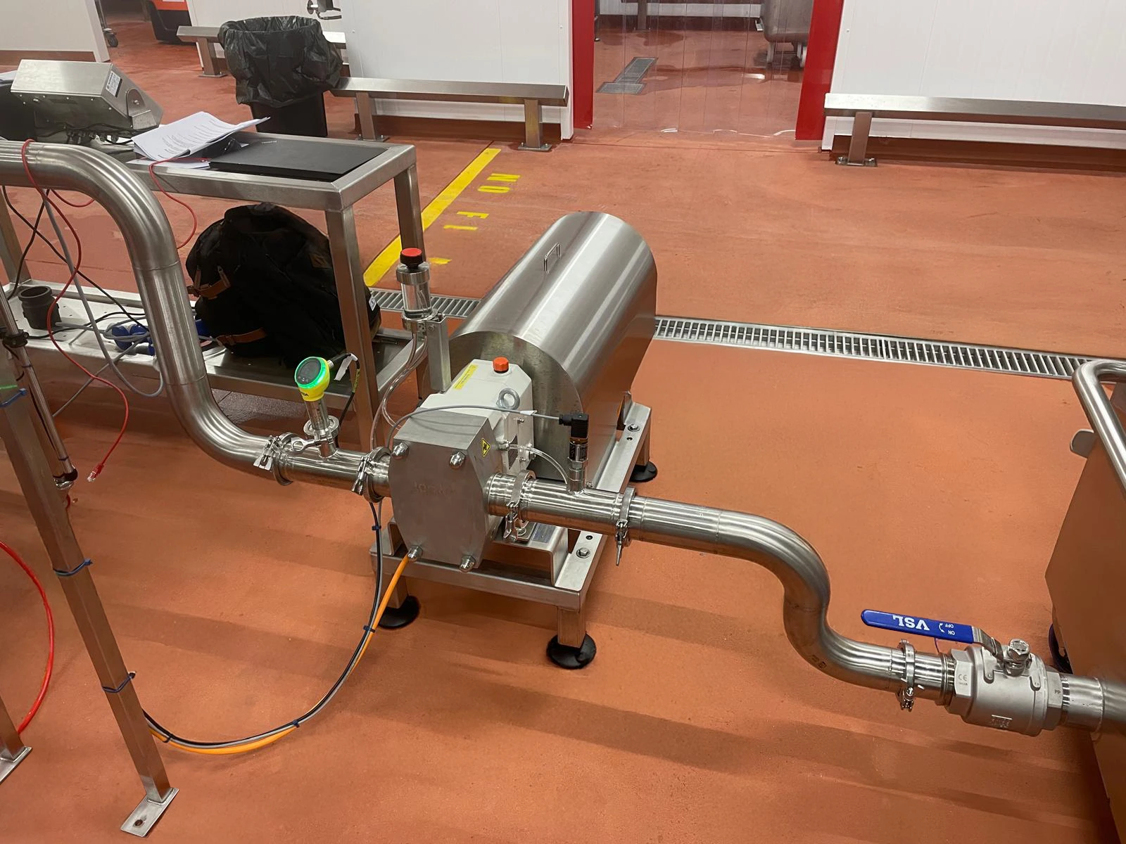 hygienic lobe pump in food manufacturing