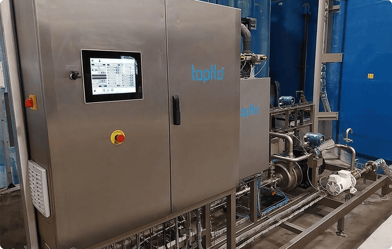 the control panel on the liquid blending system